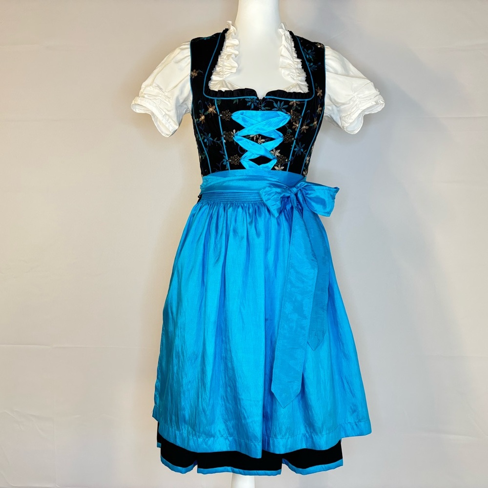 Timeless Tramontana Dirndl Set w/ Blouse, Apron & Bracelet (US4-6) Oktoberfest